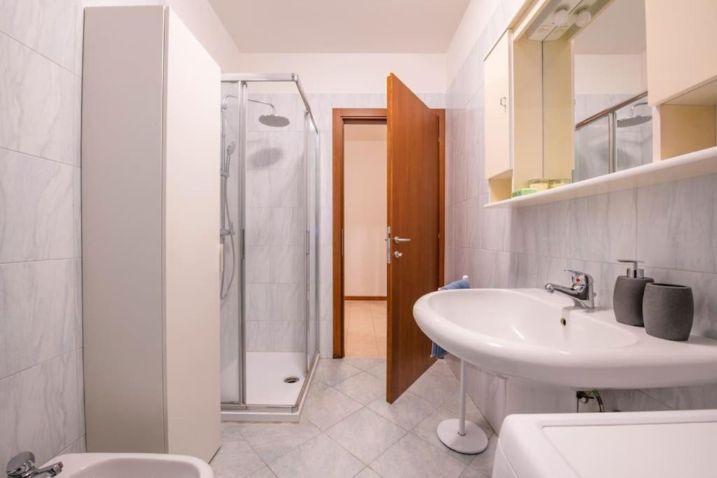Verona - Fierhaus - Garage & Wifi Dış mekan fotoğraf